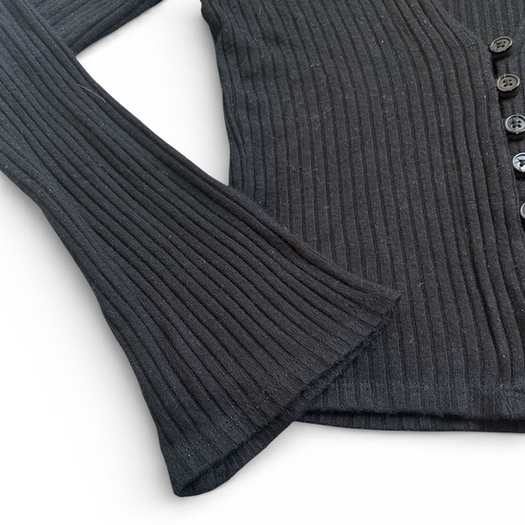 Reformation Luce Ribbed Button Front Top Size XS - Picture 9 of 13